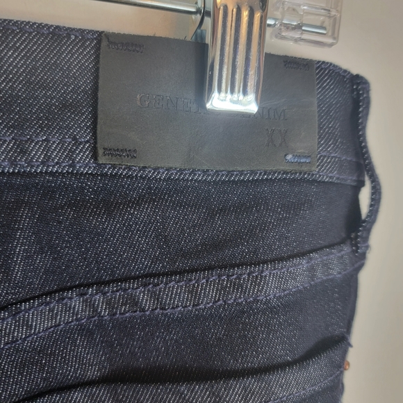 Genetic Denim Riley Low Rise Bootcut Jeans Size 28 NWOT - Picture 8 of 11